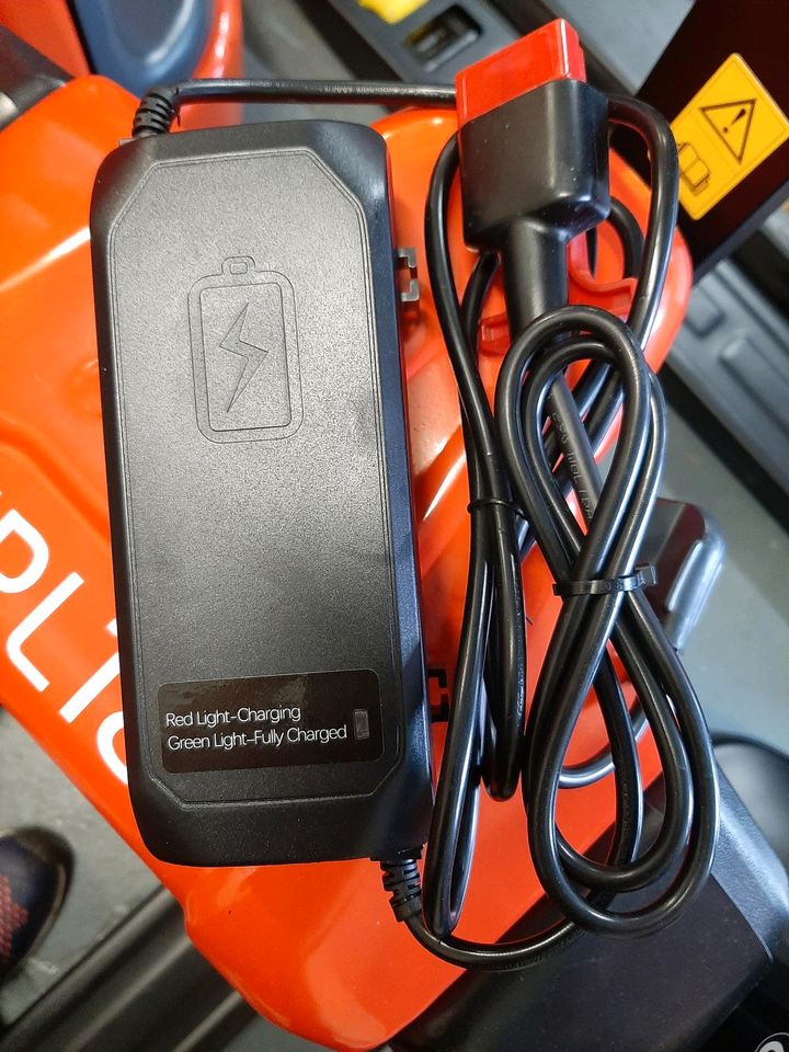 Produktbild für Fahrzeug EP Equipment F1-F4 Ladegerät 